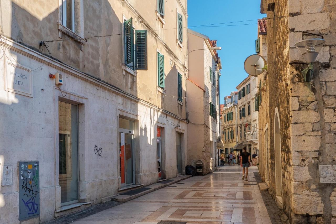 Apartment Queen Teuta In The Heart Of Split Historical Heritage Exterior foto