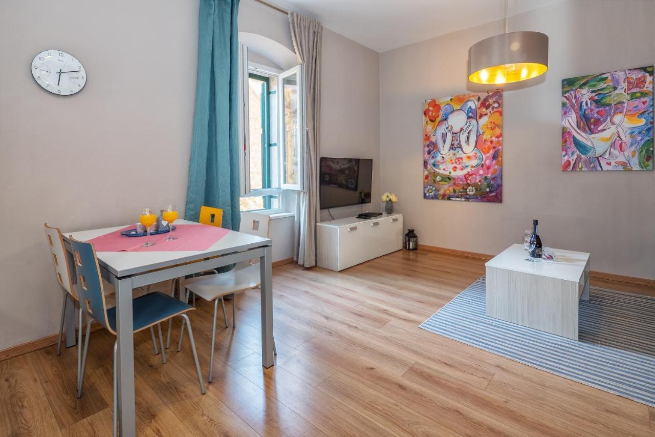Apartment Queen Teuta In The Heart Of Split Historical Heritage Exterior foto